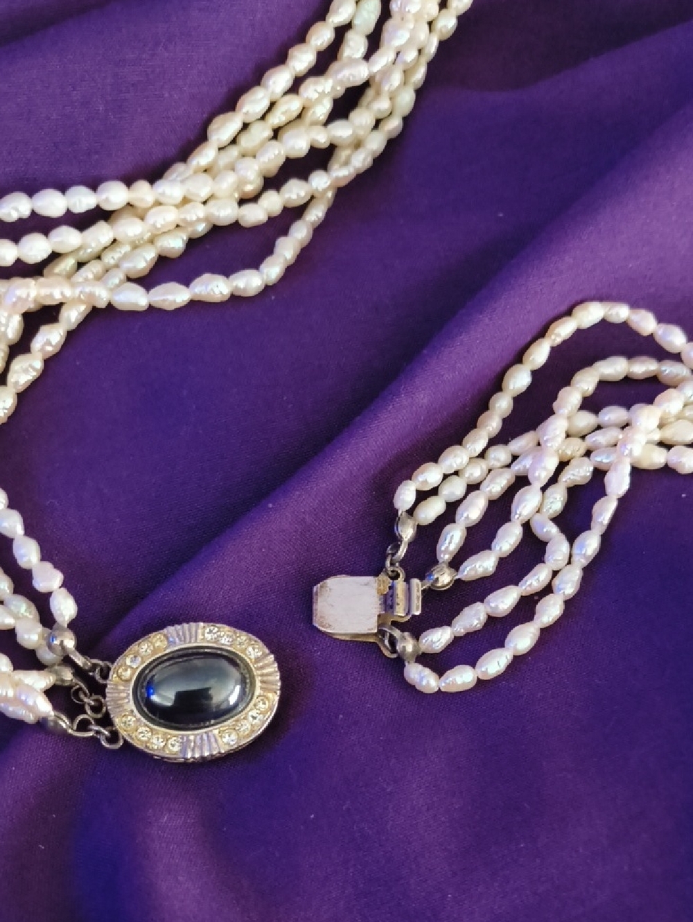 Beautiful Vintage 6 Strand Rice Pear Necklace With Hematite And Crystal Closure - Picture 4 of 6